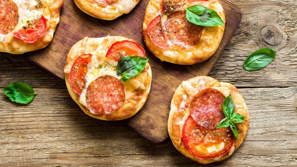 cento de mini pizzas