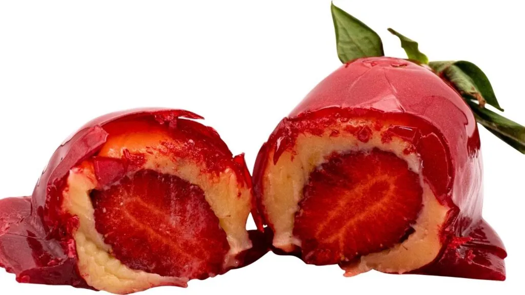 Receita de morango do amor: morango do amor partido.